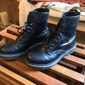 Dr. Martens size 9 women’s